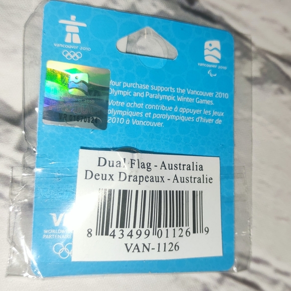 Dual Canada Australia Pin from the 2010 Vancouver Olympics brand new - Picture 2 of 2